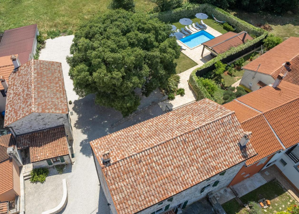 Villa Antonci-18, Pool, 3 Houses, Jacuzzi, Private Territory Antonci  Exterior foto